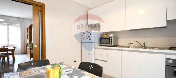 7غرفة شقة في Cagliari, Italy رقم 9251 38