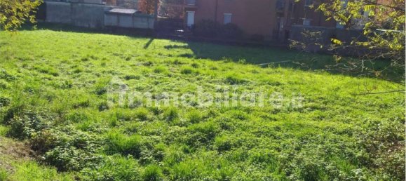 Terreno en Bosisio Parini, Italy 1500 m² No. 90124 2