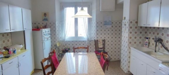 4غرفة شقة في Pontedera, Italy رقم 81427 6