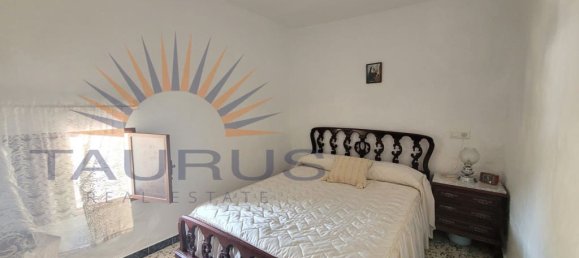 5 bedrooms House in Salares, Spain No. 184223 15