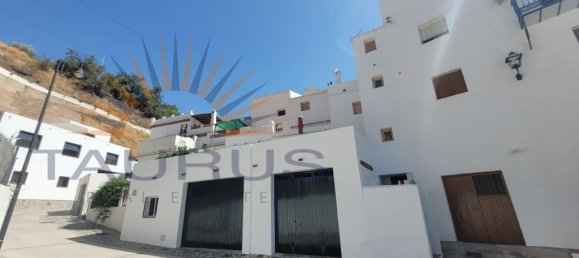 5 bedrooms House in Salares, Spain No. 184223 26