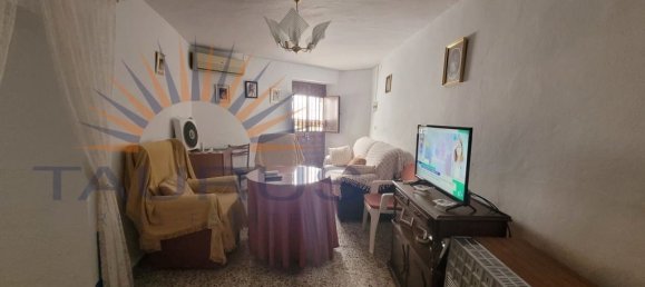 5 bedrooms House in Salares, Spain No. 184223 3