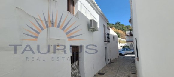 5 bedrooms House in Salares, Spain No. 184223 25