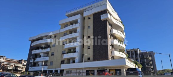 1 bedroom Apartment in Rome, Italy No. 318359 3