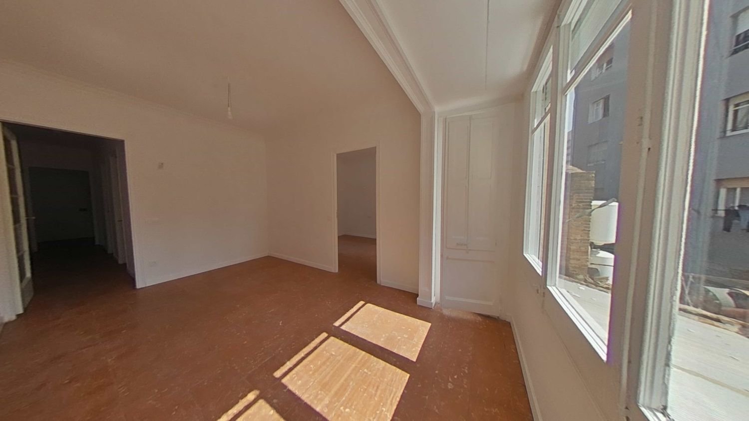 3 غرف نوم شقة في L'Hospitalet de Llobregat, Spain رقم 154684