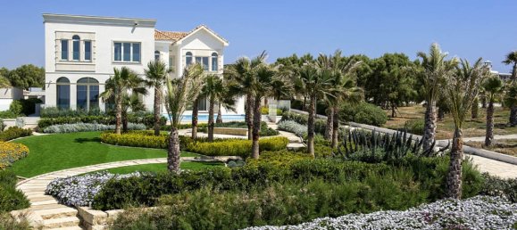 5 bedrooms Villa in Larnaca, Cyprus No. 1684 7