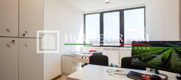 2 bedrooms Apartment in Rome, Italy No. 291403 14