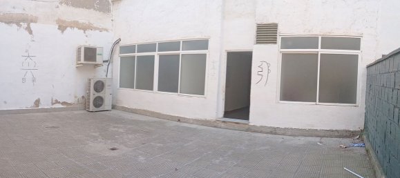 112m² Commercial property in Zaragoza, Spain No. 147429 7