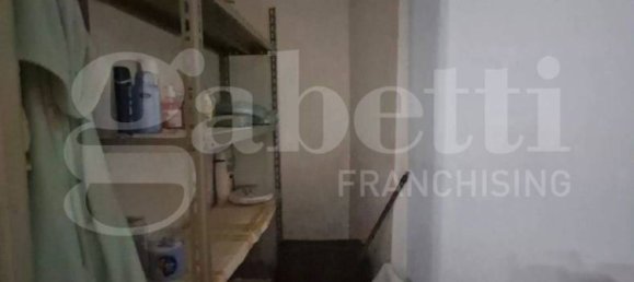5 rooms Apartment in Palermo, Italy No. 53346 15