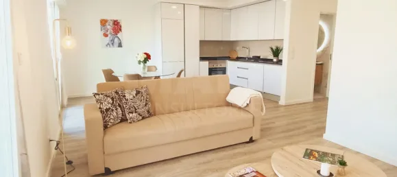 3 bedrooms Apartment in Lisbon, Portugal No. 84828 2