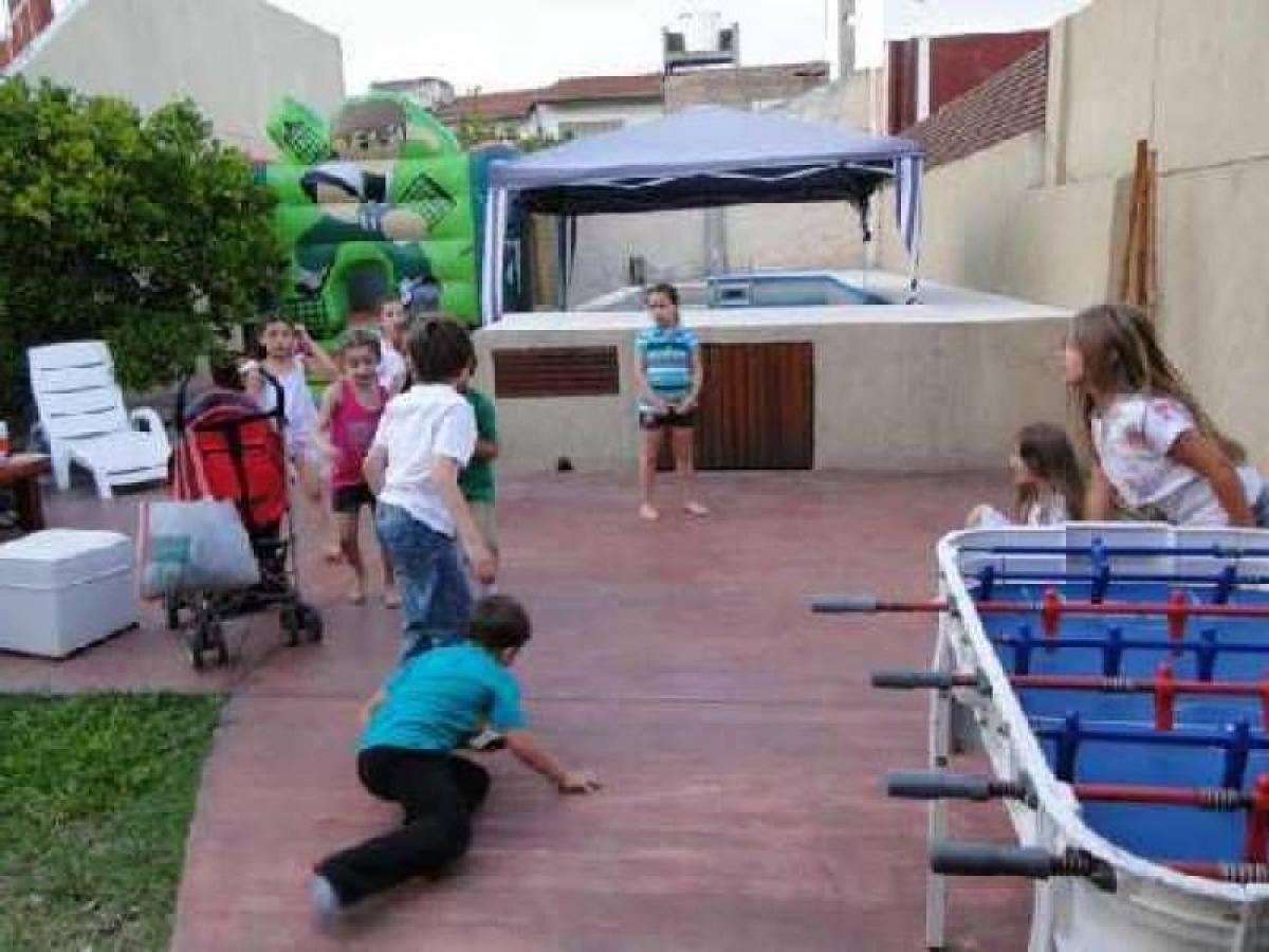 4 bedrooms House in Avellaneda, Argentina No. 2516