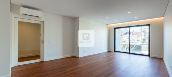 3 bedrooms Apartment in Matosinhos, Portugal No. 160459 4