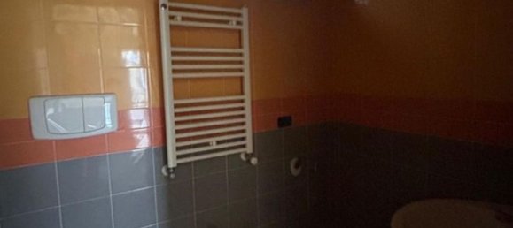Apartamento de 3 habitaciónes en Marcianise, Italy No. 7584 7