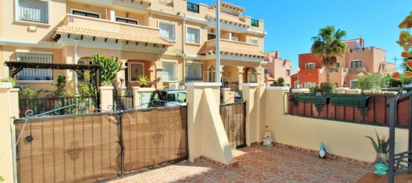 Adosado de 3 dormitorios en Alicante, Spain No. 186451 3