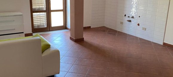 2 rooms Apartment in Palermo, Italy No. 51713 10