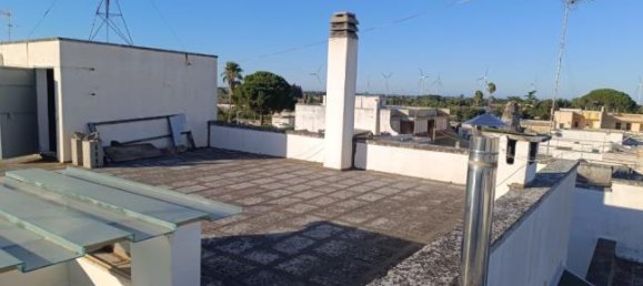 2 Schlafzimmer Haus in Castri di Lecce, Italy, Nr. 351694 3