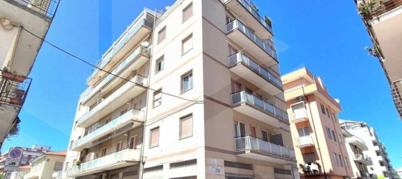 Gewerbliche Immobilie in Pescara, Italy 95m², Nr. 26499 6