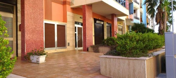 3 rooms Apartment in Molfetta, Italy No. 42353 10