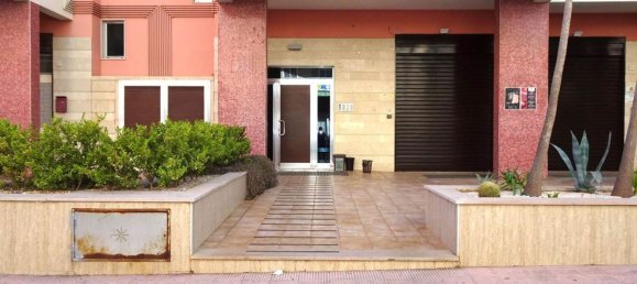 3 rooms Apartment in Molfetta, Italy No. 42353 3