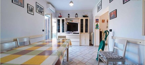 8 rooms Villa in Pomezia, Italy No. 33017 10