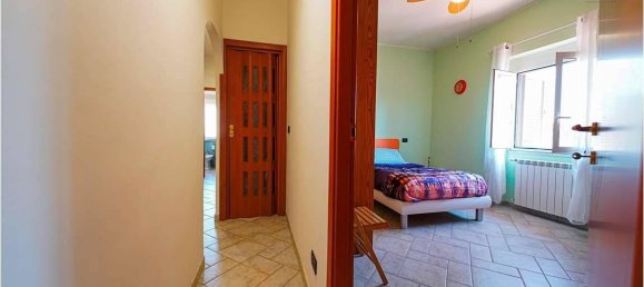 8 rooms Villa in Pomezia, Italy No. 33017 22