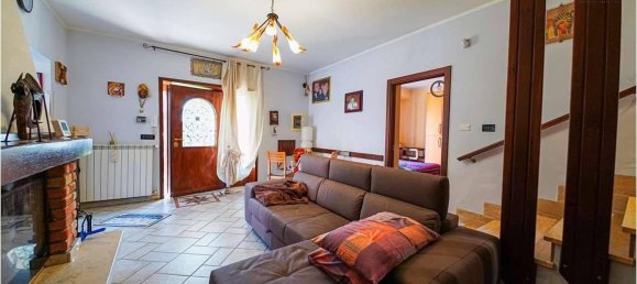 8 rooms Villa in Pomezia, Italy No. 33017 8