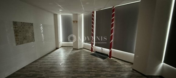 Oficina en Orleans, France 100 m² No. 347793 4