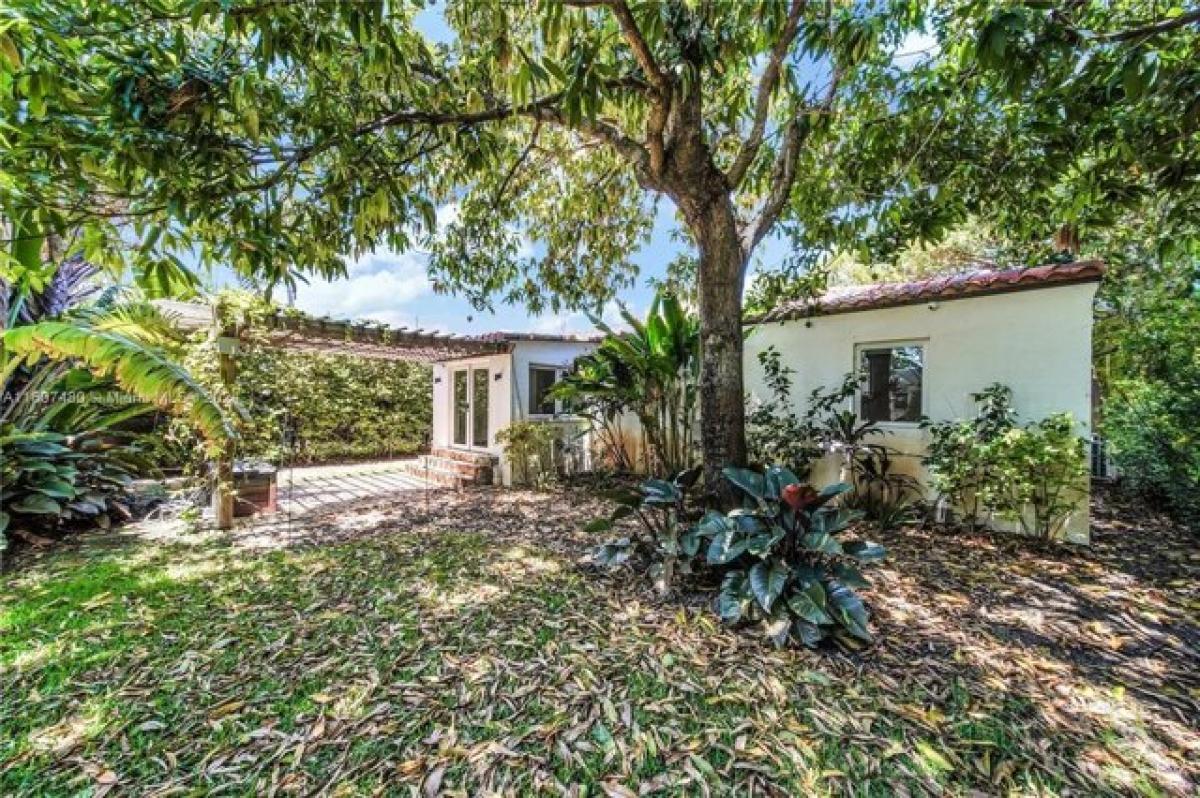 3 bedrooms House in Miami, USA No. 263133