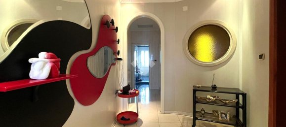 3 rooms Apartment in Torre del Greco, Italy No. 2241 2