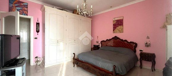 3 rooms Apartment in Torre del Greco, Italy No. 2241 10