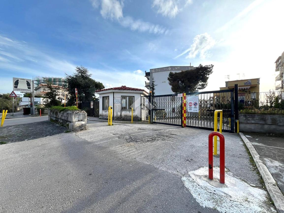 3 rooms Apartment in Torre del Greco, Italy No. 2241