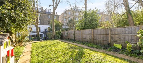 9 bedrooms House in London, United Kingdom No. 5330 17