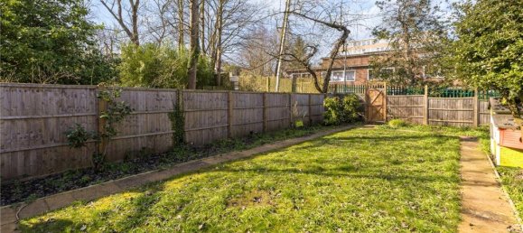 9 bedrooms House in London, United Kingdom No. 5330 14