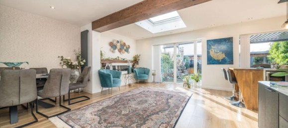 5 bedrooms House in Surbiton, United Kingdom No. 10212 13