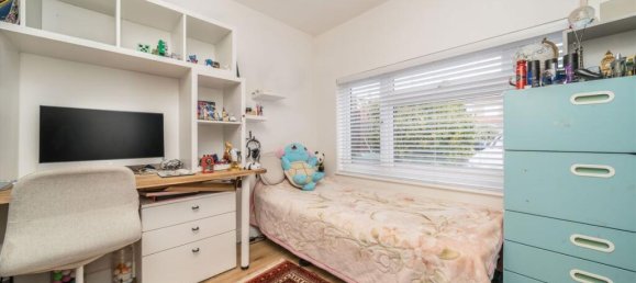 5 bedrooms House in Surbiton, United Kingdom No. 10212 7