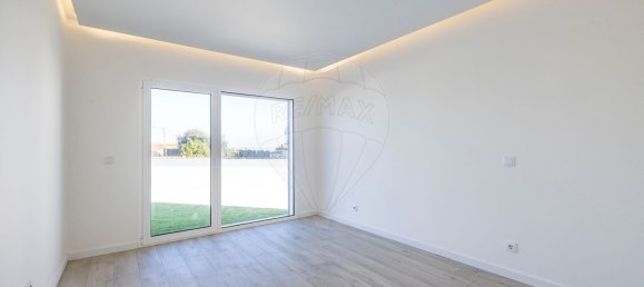 4 bedrooms House in Batalha, Portugal No. 22435 12