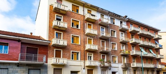 2 bedrooms Apartment in Turin, Italy No. 333499 24