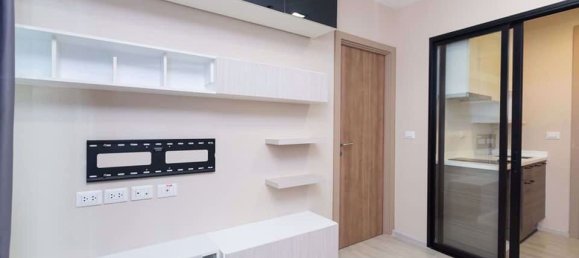 Кондоминиум  с 1 спальней в Condolette Midst Rama 9, Пляж Рейли, Таиланд № 31080 3