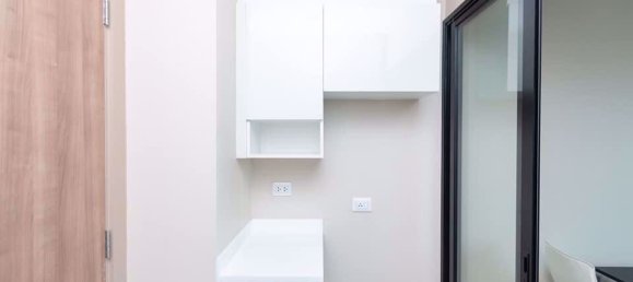 Кондоминиум  с 1 спальней в Condolette Midst Rama 9, Пляж Рейли, Таиланд № 31080 4