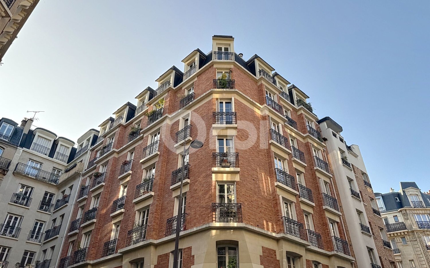 Studio in Paris, France No. 151792