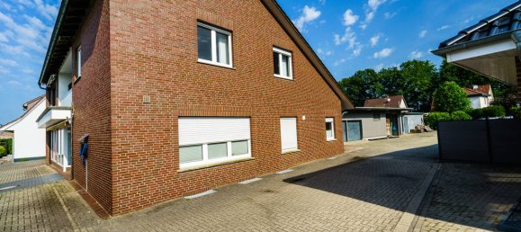 Здание с 13 комнатами в Штайнфурт, Германия № 168862 3