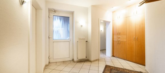 Здание с 13 комнатами в Штайнфурт, Германия № 168862 12