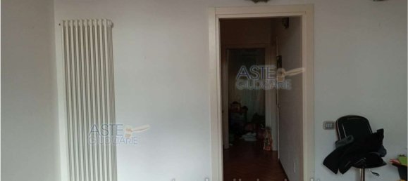 Apartamento de 5 dormitorios en Pontedera, Italy No. 312099 7