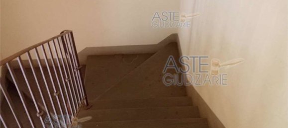 Apartamento de 5 dormitorios en Pontedera, Italy No. 312099 5