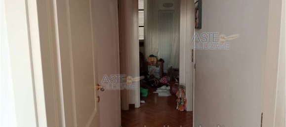 Apartamento de 5 dormitorios en Pontedera, Italy No. 312099 3