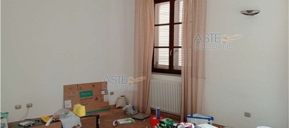 Apartamento de 5 dormitorios en Pontedera, Italy No. 312099 6