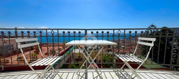 2 bedrooms Apartment in Naples, Italy No. 358687 5