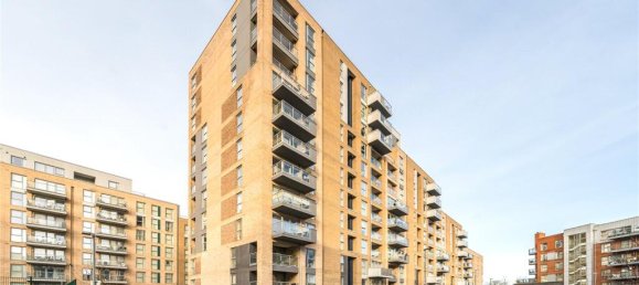 2 bedrooms Apartment in London, United Kingdom No. 12761 10