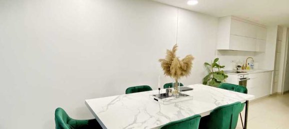 5 bedrooms Villa in Limassol, Cyprus No. 19884 3