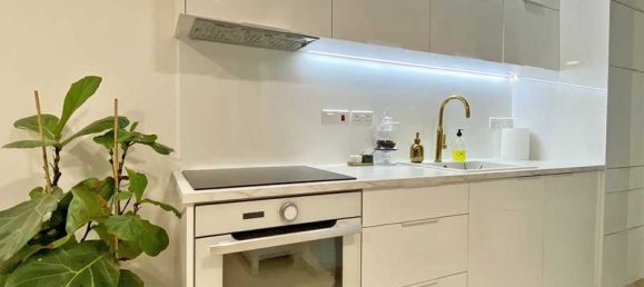 5 bedrooms Villa in Limassol, Cyprus No. 19884 4